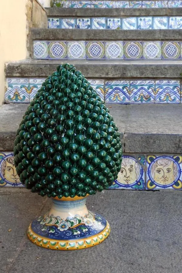 Guest house La Scalinata Home Apartment Caltagirone Italy